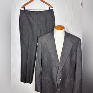 Vintage Hart Schaffner Marx Gray/Brown Plaid SUIT